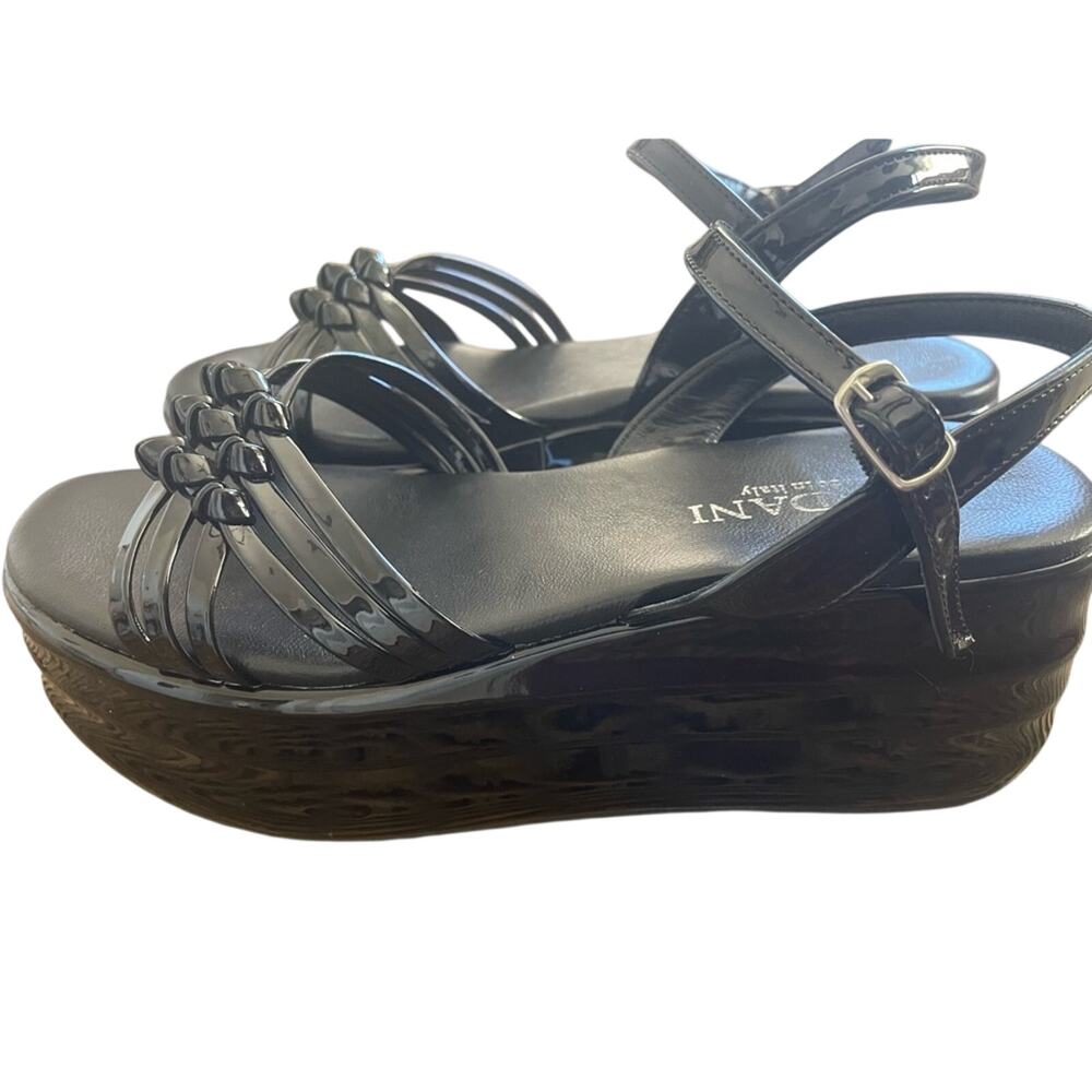 CORDANI Patent Leather $228 Platform Heels Size 7.5-8